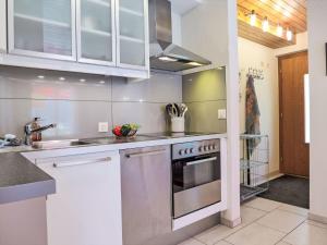 Apartment Chalet Almis-Bödeli-1 by Interhome