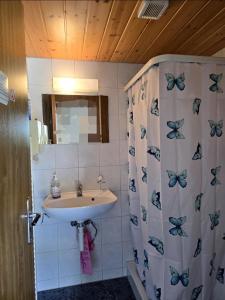 Doppelzimmer direkt vorm Emmental