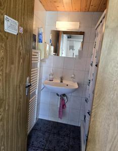 Doppelzimmer direkt vorm Emmental