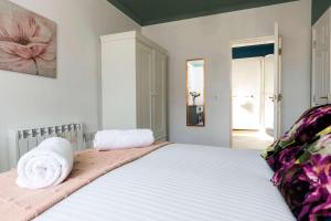 Private parking TS1 2 bed Apartment