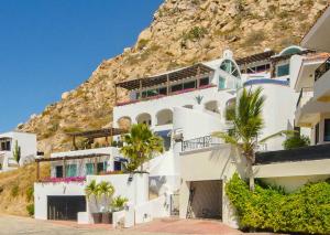 Villa Cerca Del Cielo by Cabo Villas