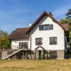 Apartment in a family home
