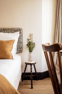 Hotels Hotel de la Gaite : photos des chambres