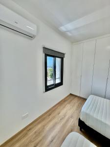 Luxury 2 Bedroom Apartment with 2 Balconys and Seaview