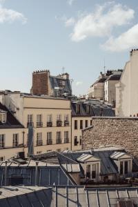 Hotels Hotel de la Gaite : photos des chambres