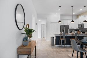 CONDO 2bed2bath next to Disney w Free Water Park