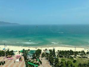 Coastal Chic 2BR 120m2 wt Sea View My Khe Beach