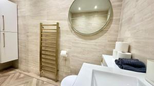 Luxury style&repair 4 bedroom house near Glasgow