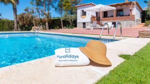 Cortijo El Púlpito Periana by Ruralidays