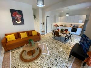 Holy 1 Bedroom Apartment in Marousi