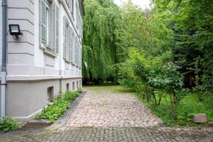 Appartements Spacieux Studio, Maison de Maitre, Parking Gratuit sur Place, MULHOUSE CENTRE : photos des chambres