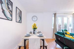 Monthly Discounted Rate Free Parking Contractors Business Travellers WiFi