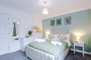 Monthly Discounted Rate Free Parking Contractors Business Travellers WiFi