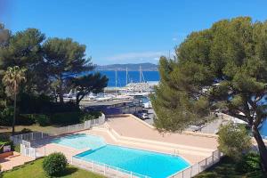 Le Diamant vue grandiose sur port et mer, piscine privée