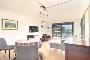 Le Diamant vue grandiose sur port et mer, piscine privée