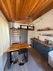 Casa Morpho, Modern Studio with Unique Waterfall Views