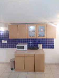 The Hidden Gem, 1 bedroom, 1 living room, 4 beds, Sleeps 5