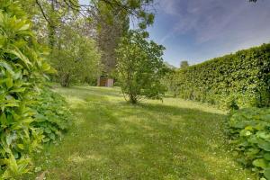 Maisons de vacances Charming home with a pool : photos des chambres