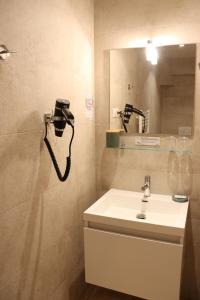 Hotels Mas des Romarins, The Originals Relais : photos des chambres