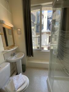 Hotels Le Trouville - Hotel de Charme : photos des chambres