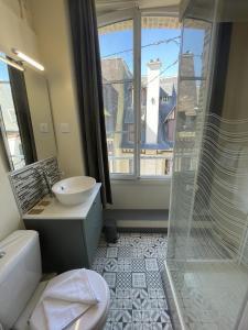 Hotels Le Trouville - Hotel de Charme : photos des chambres