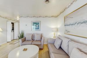 37534 Lighthouse Rd #202