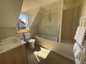Hotels Le Trouville - Hotel de Charme : photos des chambres