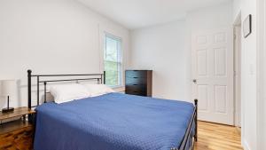 6 bedroom House Short Walk to Niagara Falls