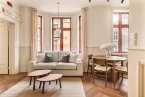 F7 l Architects Choice