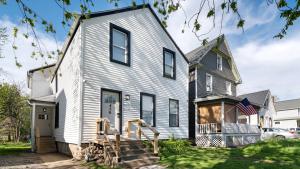 7 Bedroom House! Walk to Niagara Falls! New Whole House - 3hvězdičkové hotely ve městě Niagara Falls