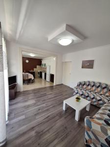 More Space, More Memories -Lana Rab Apartment