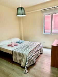Habitación a 20 minutos de la Playa y 10 minutos del Puerto de Valencia