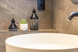 Elégant et moderne T4 à 100M de La Croisette