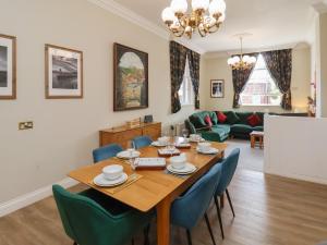 Flat 2 The Old Chapel