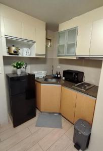 Comfy Condotel Across NAIA Terminal 3