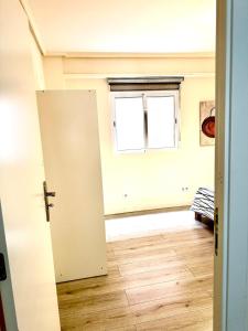 Habitación a 20 minutos de la Playa y 10 minutos del Puerto de Valencia