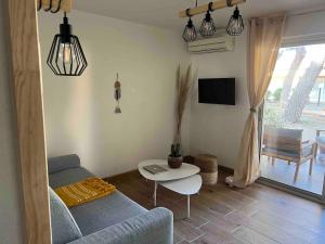 Appartements Appartement a Canet 4 couchages avec parking et piscine : photos des chambres