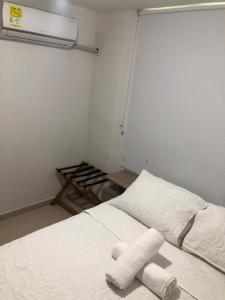 Comfortable 2 bedroom apartment with pool in Miramar