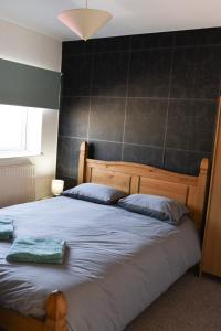 2 bedroom flat with free parking