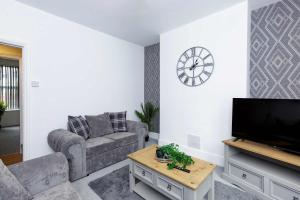Spacious 4 Bedroom Home in Central Milton Keynes