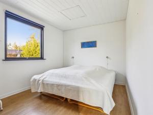 Holiday Home Dorit - 900m from the sea by Interhome