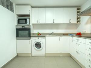 Apartment Clara-8 by Interhome