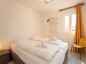 Holiday Home New Dahlia 17 by Interhome