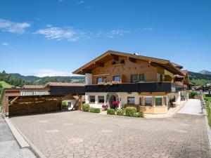 Apartment Daniela-3 by Interhome