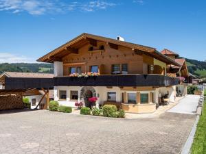 Apartment Daniela-3 by Interhome