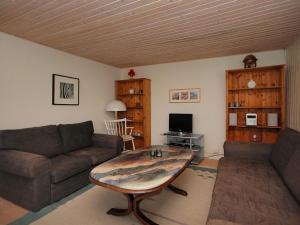 Holiday Home Aku - 700m from the sea by Interhome