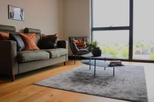 Marron Suite 2BR & City Walks