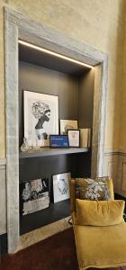 Eleven Luxury Suite - dimora affrescata del 500 a pochi passi dallAcquario