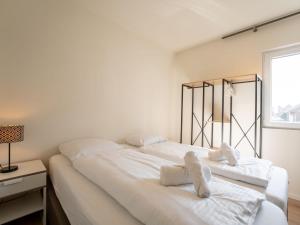 Holiday Home New dahlia park 6 by Interhome