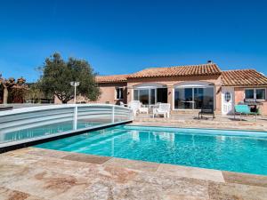 Maisons de vacances Holiday Home Villa Mehdaeve by Interhome : photos des chambres